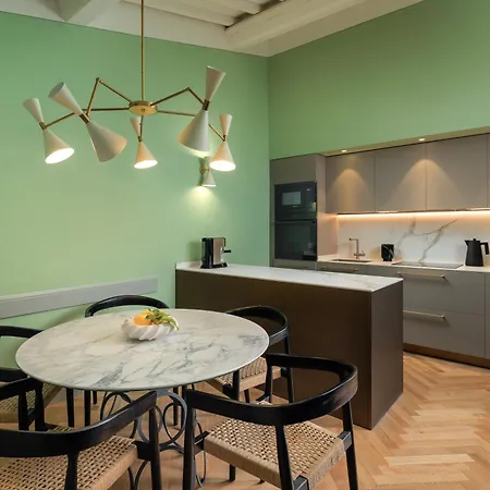 Enchanting Penthouse With A Breathtaking 360 Degrees Panoramic View In The Heart Of Apartman